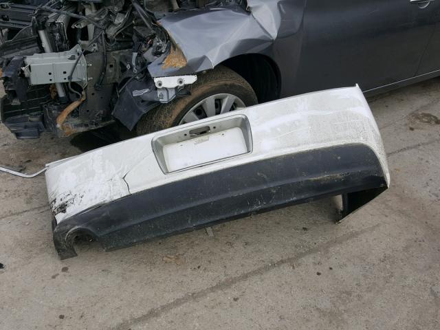 1G1ZG57B894184884 - 2009 CHEVROLET MALIBU LS WHITE photo 9