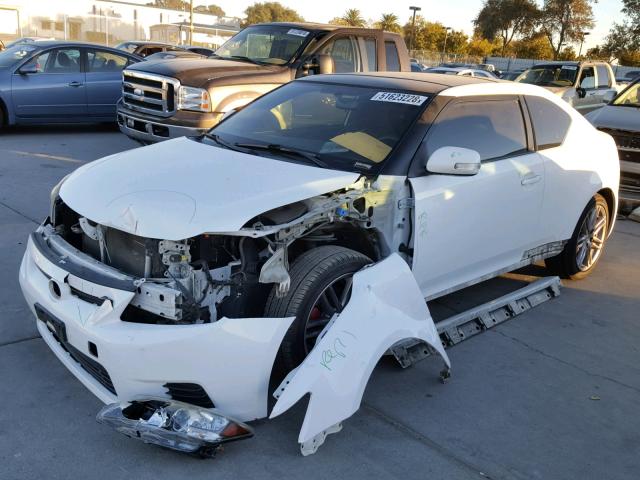 JTKJF5C73B3000223 - 2011 TOYOTA SCION TC 白色 照片 2