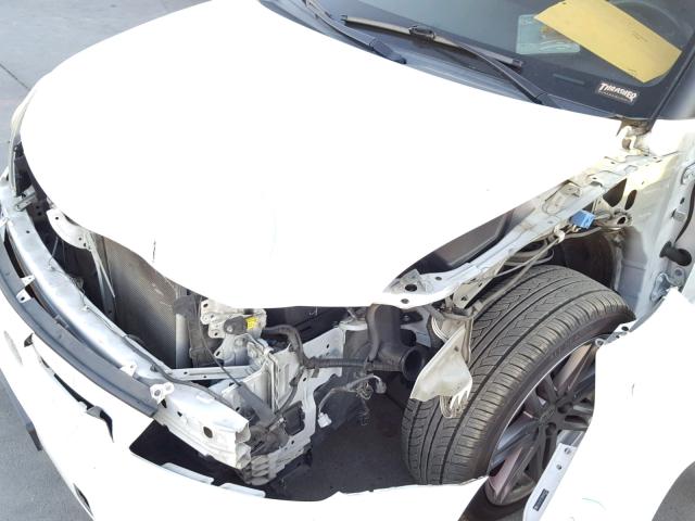 JTKJF5C73B3000223 - 2011 TOYOTA SCION TC 白色 照片 9