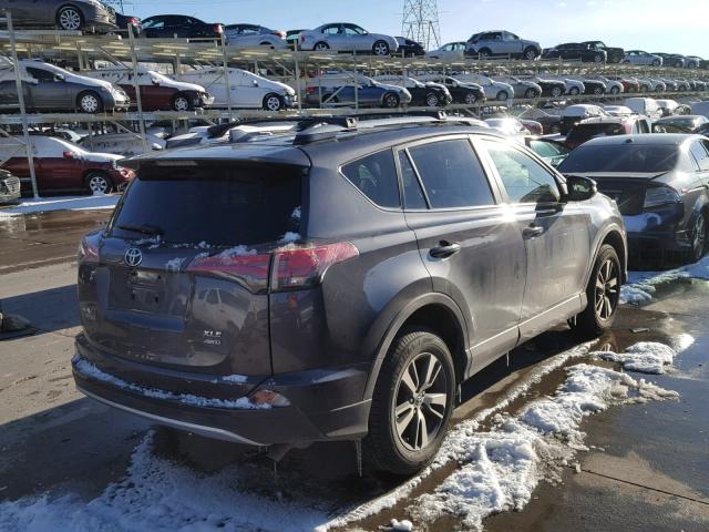 JTMRFREV0JJ180185 - 2018 TOYOTA RAV4 ADVEN GRAY photo 4