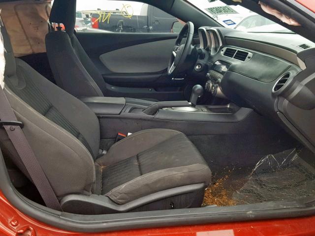 2G1FB1E32F9287670 - 2015 CHEVROLET CAMARO LS RED photo 5