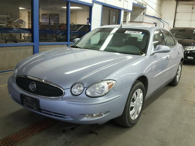 2G4WC532551271218 - 2005 BUICK LACROSSE C SILVER photo 2