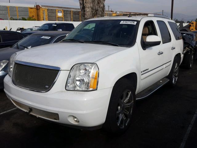 1GKFK63887J244898 - 2007 GMC YUKON DENA WHITE photo 2