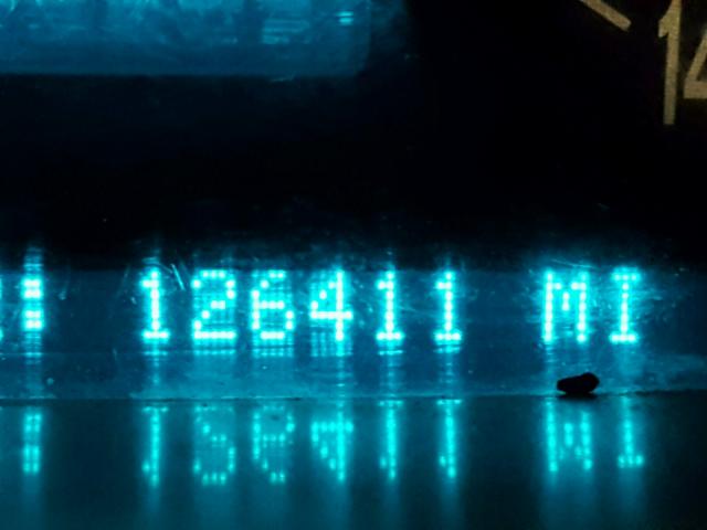 1GCES14P94B108558 - 2004 CHEVROLET SSR 黑色 照片 8