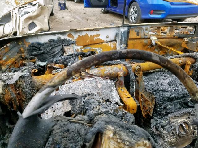 JTKDE3B77A0304208 - 2010 TOYOTA SCION TC ლურჯი ფოტო 8