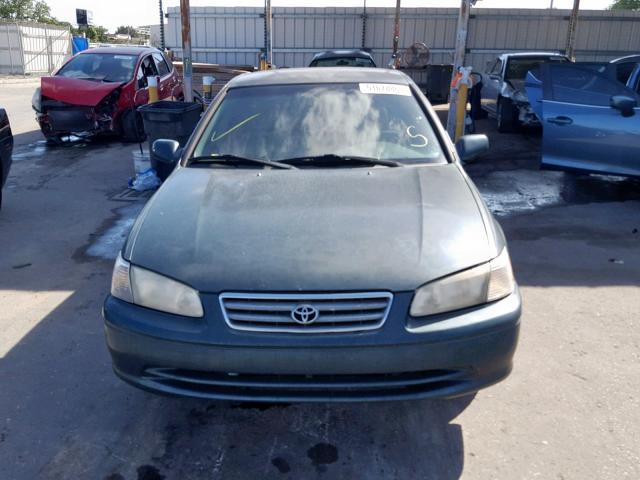 JT2BG22K8Y0441247 - 2000 TOYOTA CAMRY CE GREEN photo 9