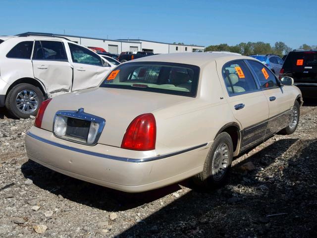 1LNHM83W92Y636342 - 2002 LINCOLN TOWN CAR C CREAM photo 4