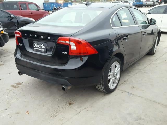 YV1612FS3D2188240 - 2013 VOLVO S60 T5 BLACK photo 4