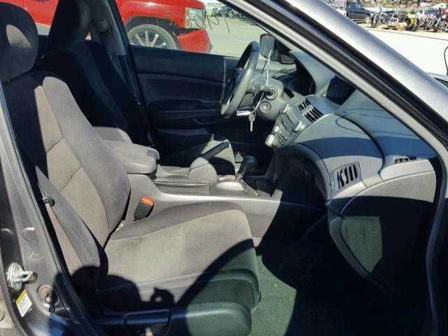 1HGCP2F47AA070669 - 2010 HONDA ACCORD LXP GRAY photo 5