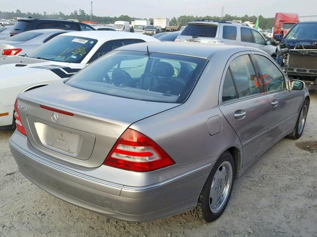 WDBRF61JX5A683924 - 2005 MERCEDES-BENZ C 240 GRAY photo 4