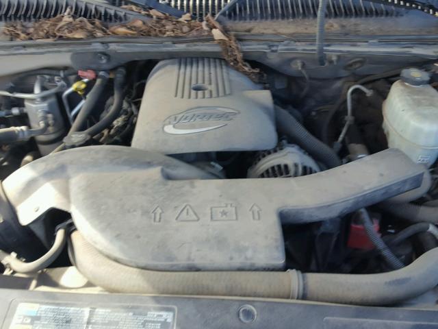 3GKEC16Z45G291621 - 2005 GMC YUKON XL C SILVER photo 7