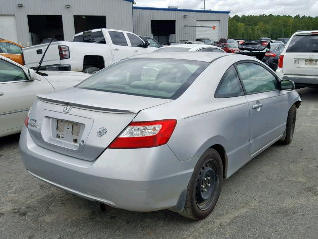 2HGFG12697H502011 - 2007 HONDA CIVIC LX GRAY photo 4