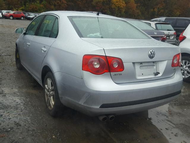 3VWEG71K97M071129 - 2007 VOLKSWAGEN JETTA WOLF SILVER photo 3