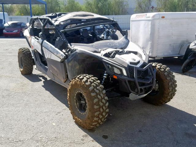 3JBVMAW43JK000064 - 2018 CAN-AM MAVERICK X WHITE photo 1