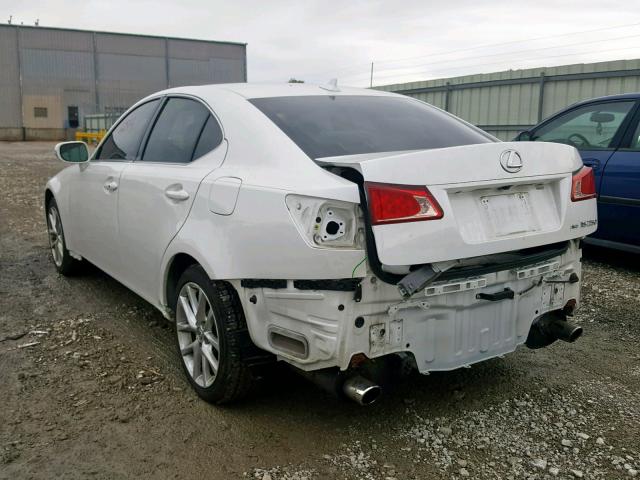 JTHCF5C2XC5054644 - 2012 LEXUS IS 250 WHITE photo 3