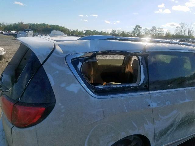 2C4RC1GG9KR541595 - 2019 CHRYSLER PACIFICA L WHITE photo 9