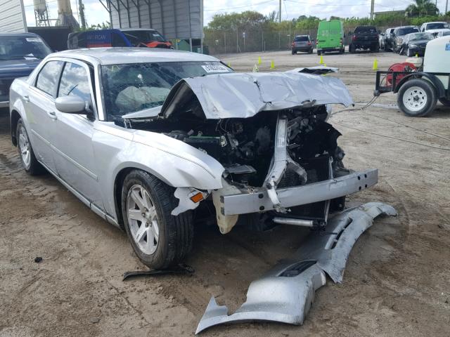 2C3KA53GX6H404220 - 2006 CHRYSLER 300 TOURIN SILVER photo 1