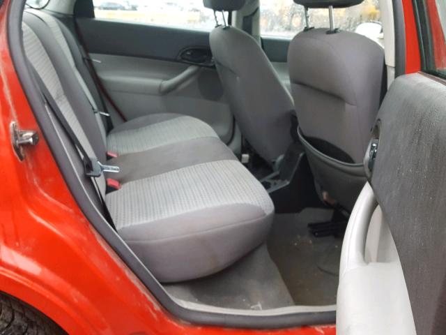 1FAFP34N06W120521 - 2006 FORD FOCUS ZX4 RED photo 6