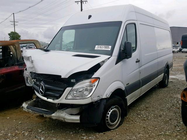 WDYPE8CC0D5777859 - 2013 FREIGHTLINER SPRINTER 2 WHITE photo 2