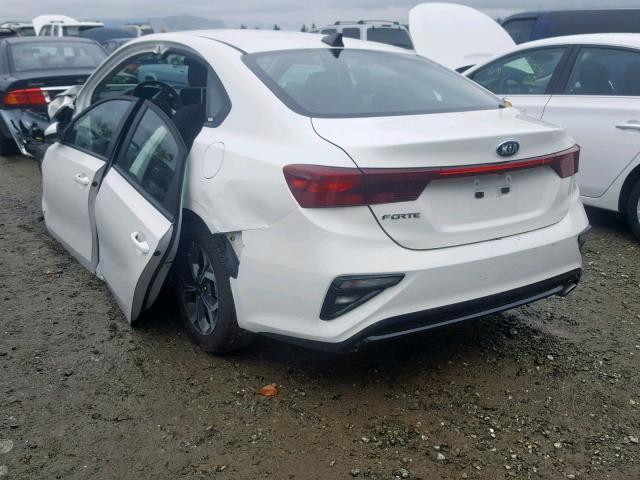 3KPF24AD2KE115495 - 2019 KIA FORTE FE WHITE photo 3