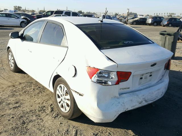 KNAFU4A29A5112898 - 2010 KIA FORTE EX WHITE photo 3