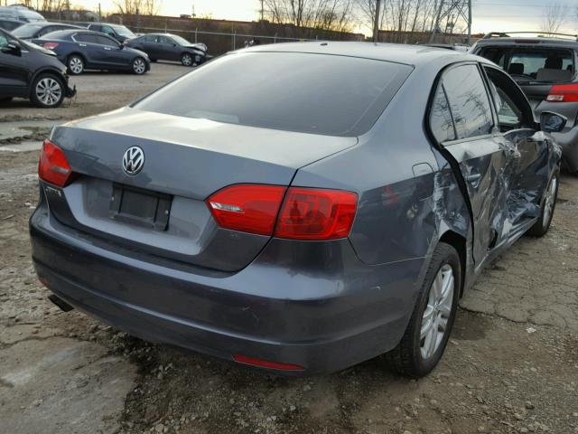 3VW2K7AJ0DM309793 - 2013 VOLKSWAGEN JETTA BASE 银色 照片 4