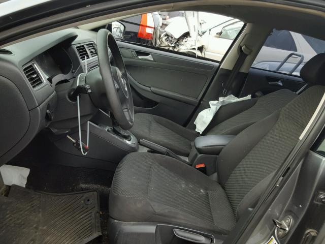 3VW2K7AJ0DM309793 - 2013 VOLKSWAGEN JETTA BASE 银色 照片 5