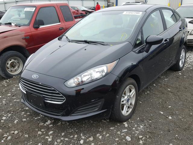 3FADP4BJ5HM170041 - 2017 FORD FIESTA SE BLACK photo 2