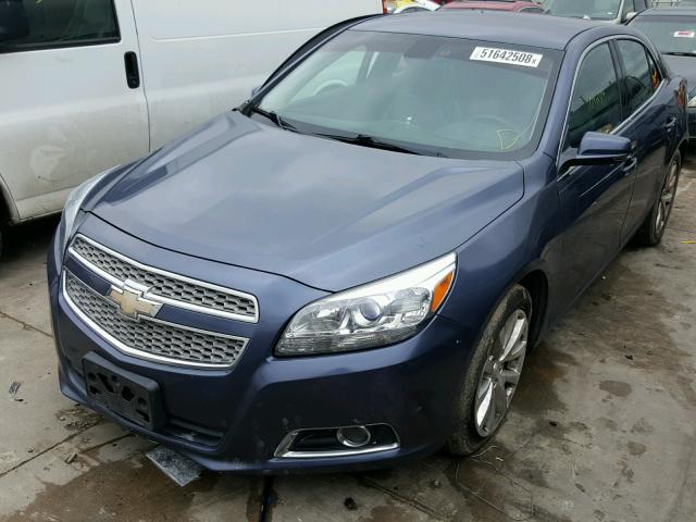 1G11H5SAXDF311558 - 2013 CHEVROLET MALIBU LTZ BLUE photo 2