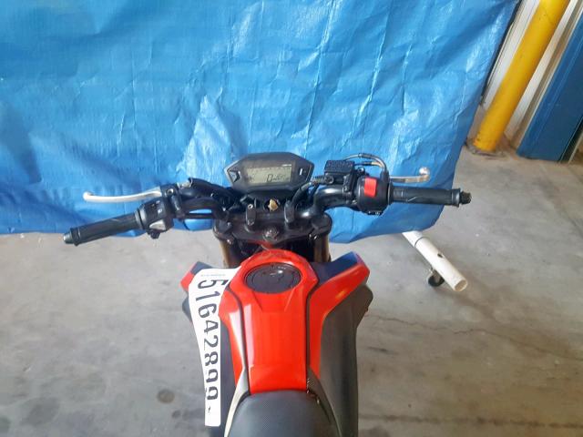 MLHJC7514J5005855 - 2018 HONDA GROM TWO TONE photo 5