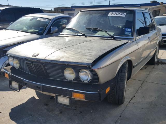 WBADB8402E9220938 - 1984 BMW 533 I AUTO TAN photo 2