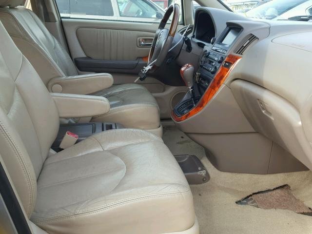 JTJHF10U730301330 - 2003 LEXUS RX 300 SILVER photo 5