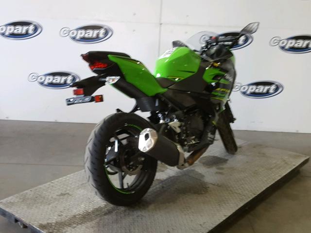 JKAEXKG16JDA13130 - 2018 KAWASAKI EX400 GREEN photo 4