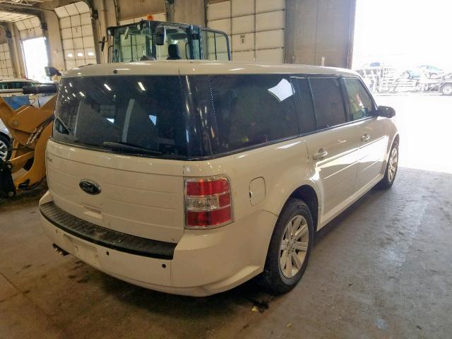 2FMGK5BC9ABD03660 - 2010 FORD FLEX SE WHITE photo 4