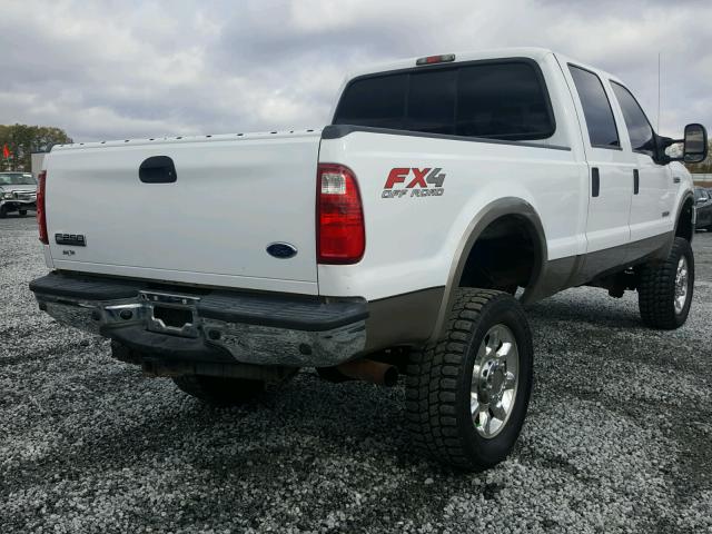 1FTSW21P96ED80658 - 2006 FORD F250 WHITE photo 4