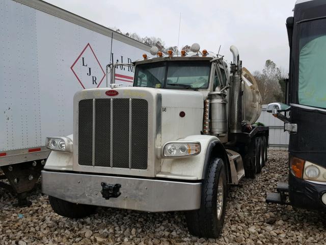 1NPXL40X3GD342161 - 2016 PETERBILT 389 WHITE photo 2