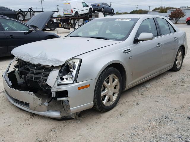 1G6DW67V380133614 - 2008 CADILLAC STS SILVER photo 2