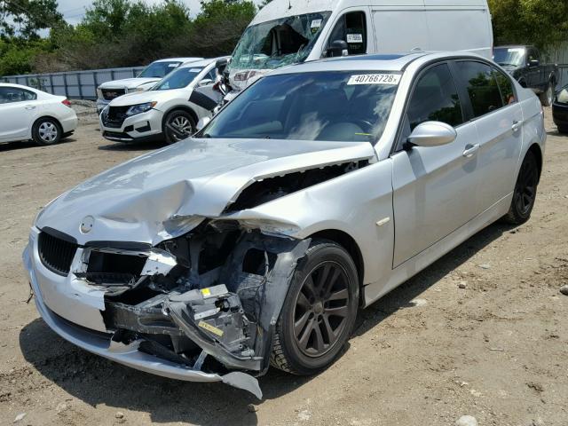 WBAVA37507NE26130 - 2007 BMW 328 I SILVER photo 2