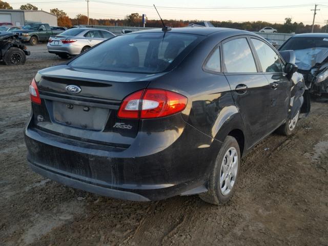 3FADP4AJ2BM174556 - 2011 FORD FIESTA S BLACK photo 4