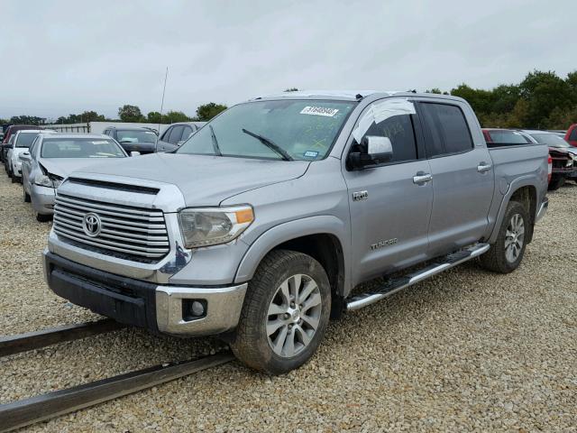 5TFHW5F16FX455207 - 2015 TOYOTA TUNDRA CRE SILVER photo 2