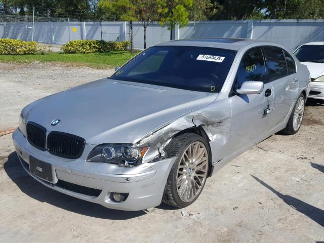 WBAHN83527DT71011 - 2007 BMW 750 SILVER photo 2