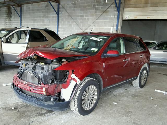 2LMDJ6JK6DBL32417 - 2013 LINCOLN MKX RED photo 2