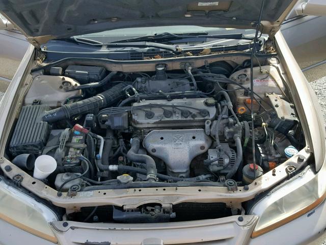 1HGCG56601A023776 - 2001 HONDA ACCORD EX BEIGE photo 7