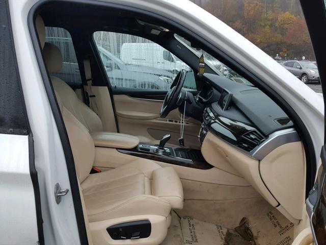 5UXKR0C5XF0K57308 - 2015 BMW X5 XDRIVE3 WHITE photo 5