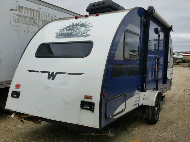 54CTW1H23H3031972 - 2017 WINNEBAGO RV TWO TONE photo 4