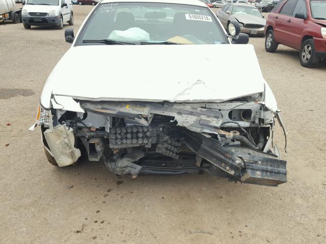 2FABP7BV3AX126514 - 2010 FORD CROWN VICT WHITE photo 9