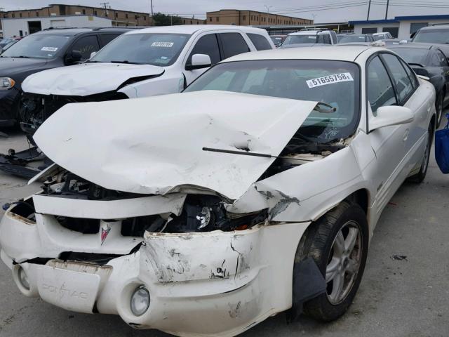 1G2HY54K624131518 - 2002 PONTIAC BONNEVILLE WHITE photo 2