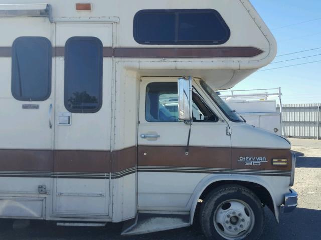 2GBJG31M3E4161248 - 1984 LAZY MOTORHOME TWO TONE photo 9