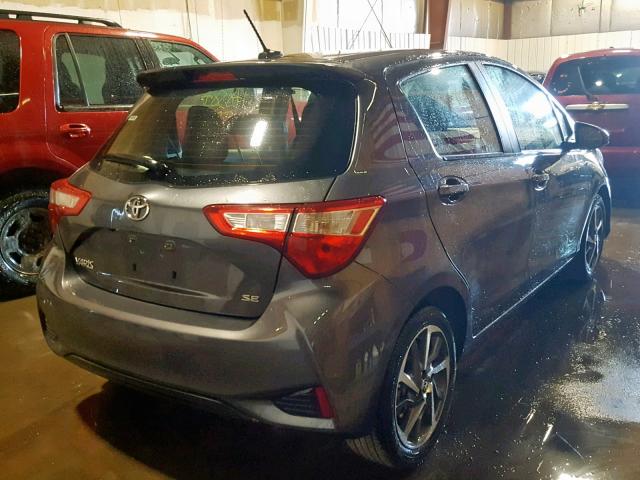 VNKKTUD3XJA095147 - 2018 TOYOTA YARIS L GRAY photo 4