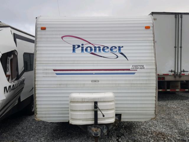 1EB1T182X26001906 - 2002 FLEETWOOD PIONEER  WHITE photo 7